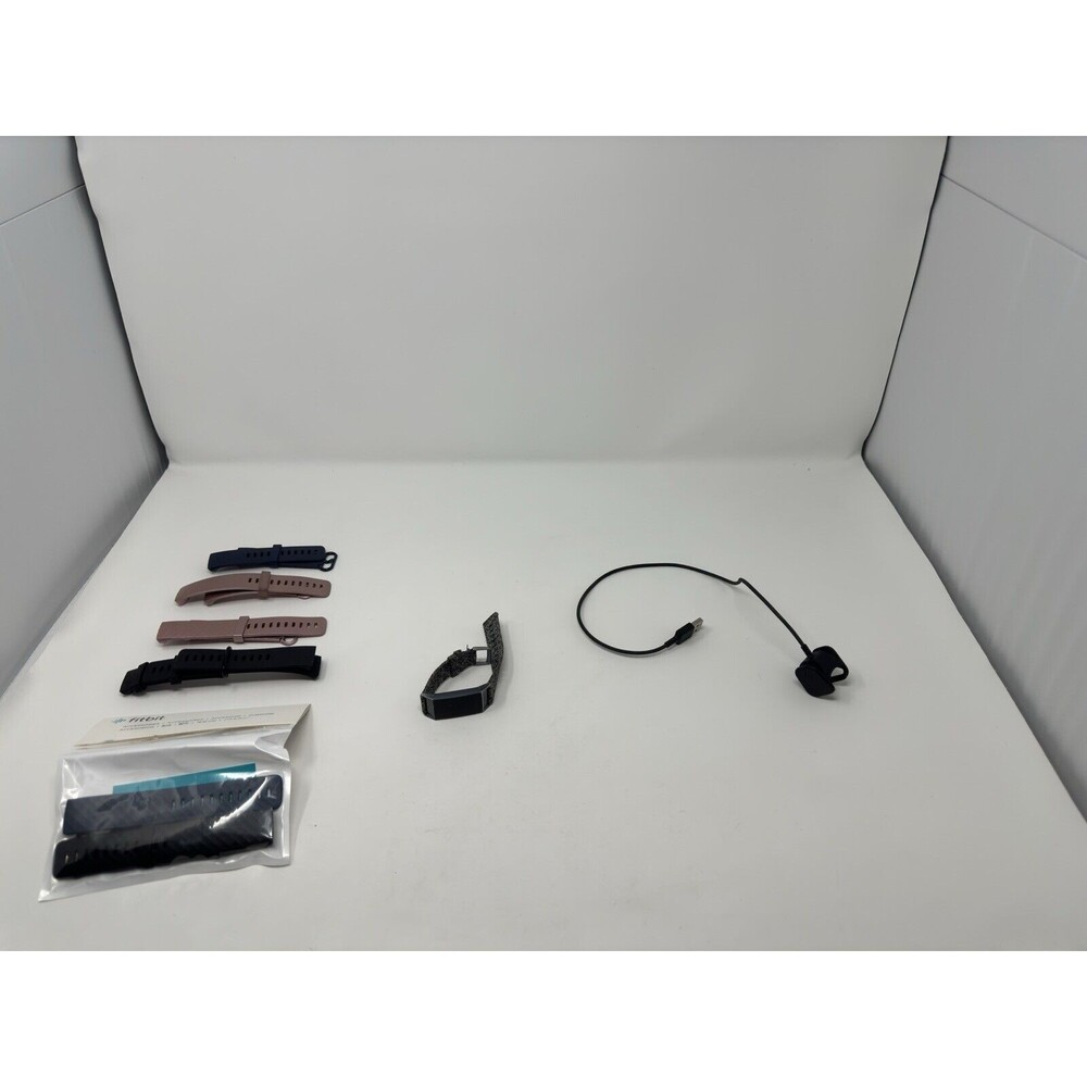 Fitbit Charge 3 Fitness w/ 6 wrist bands and charger